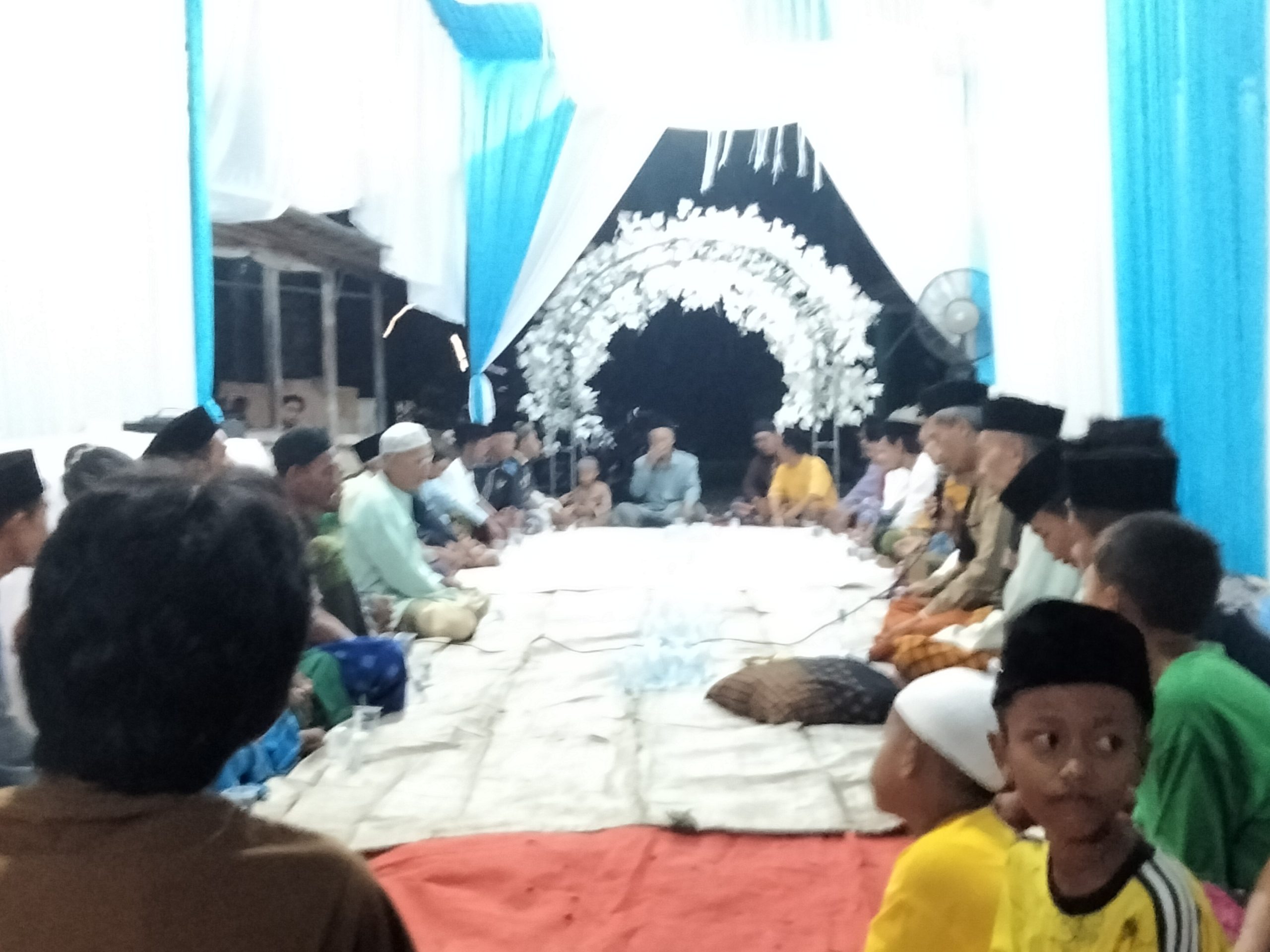 Keluarga Besar Bapak Iman Mengadakan Syukuran Serta Selamatan Hajatan Putri Nya